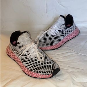 Women’s Adidas Deerupt Runner Shoes